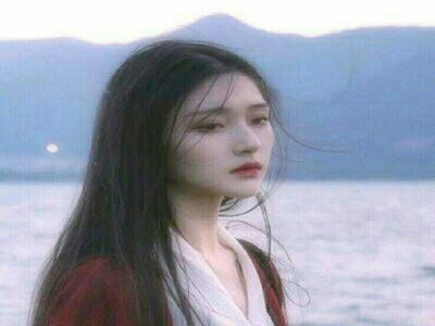 9分42秒头撞玻璃视频,惊险一幕：男子商场撞玻璃，紧急救援引关注-3